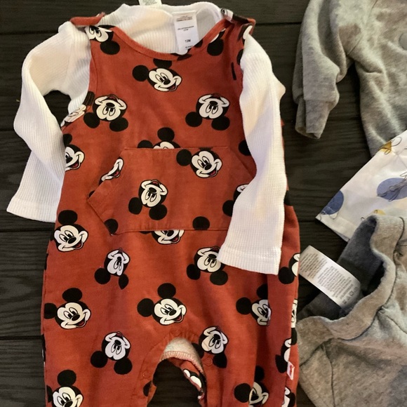 Lot of 3 Disney infant boys Mickey Batman 12 month old outfits gently worn. - Picture 7 of 10
